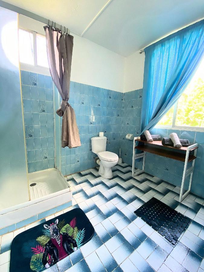Auberge K-Wan Hostel - Proche Plages Deshaies Ngoại thất bức ảnh