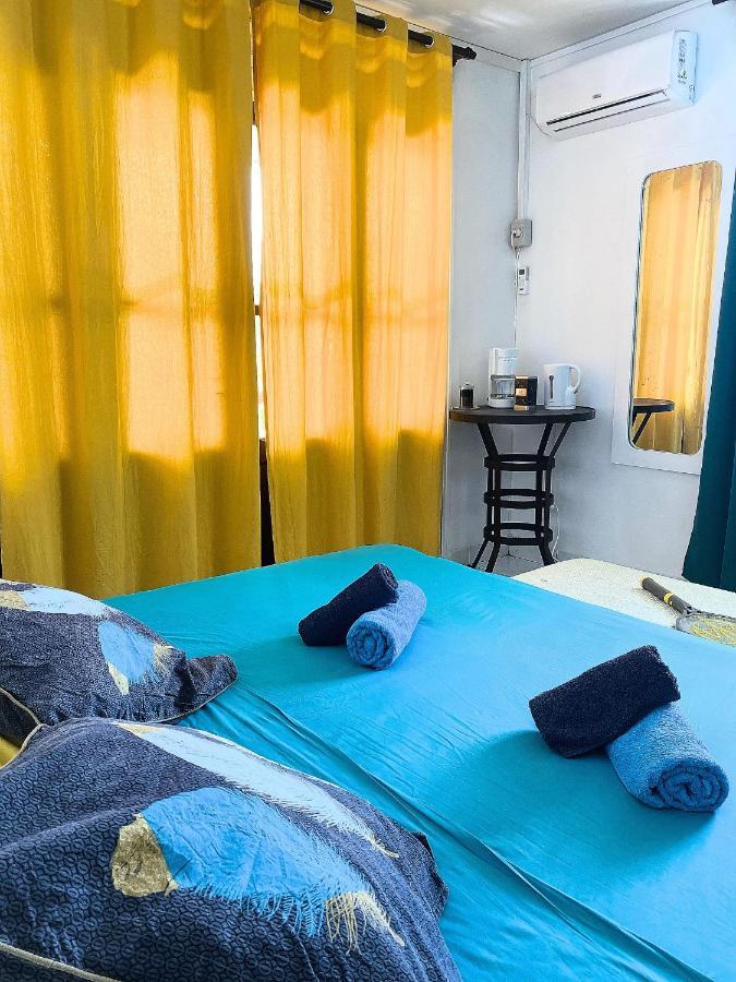 Auberge K-Wan Hostel - Proche Plages Deshaies Ngoại thất bức ảnh